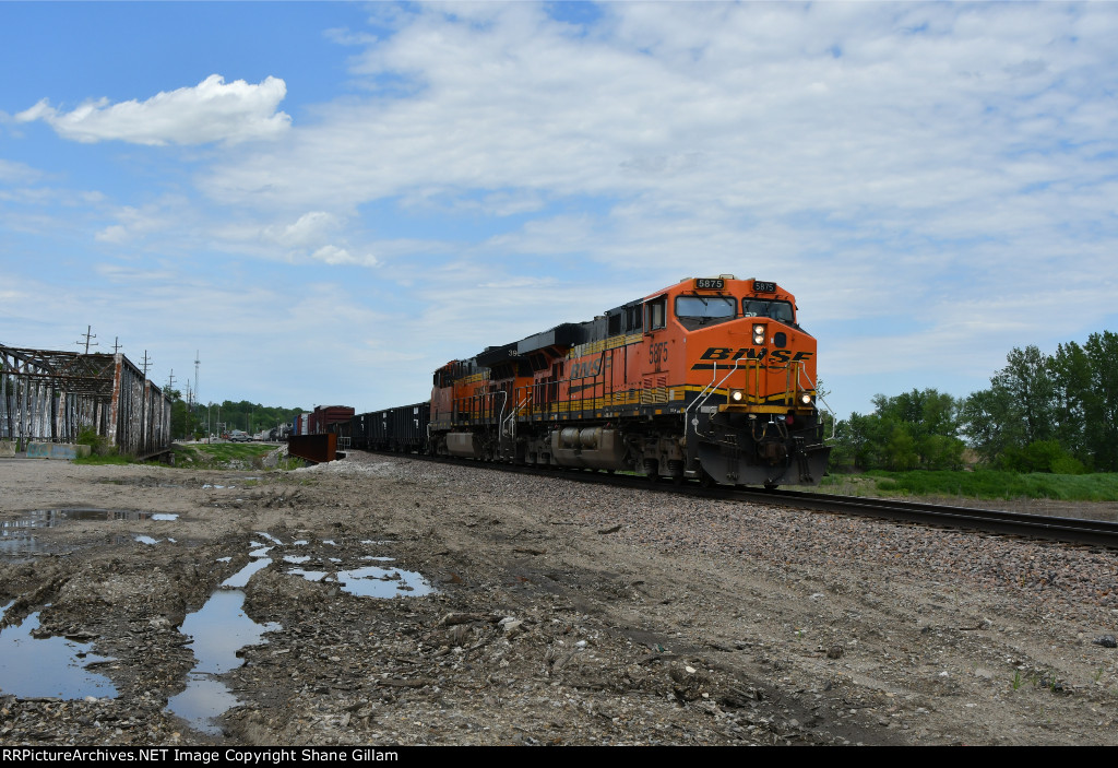 BNSF 5875